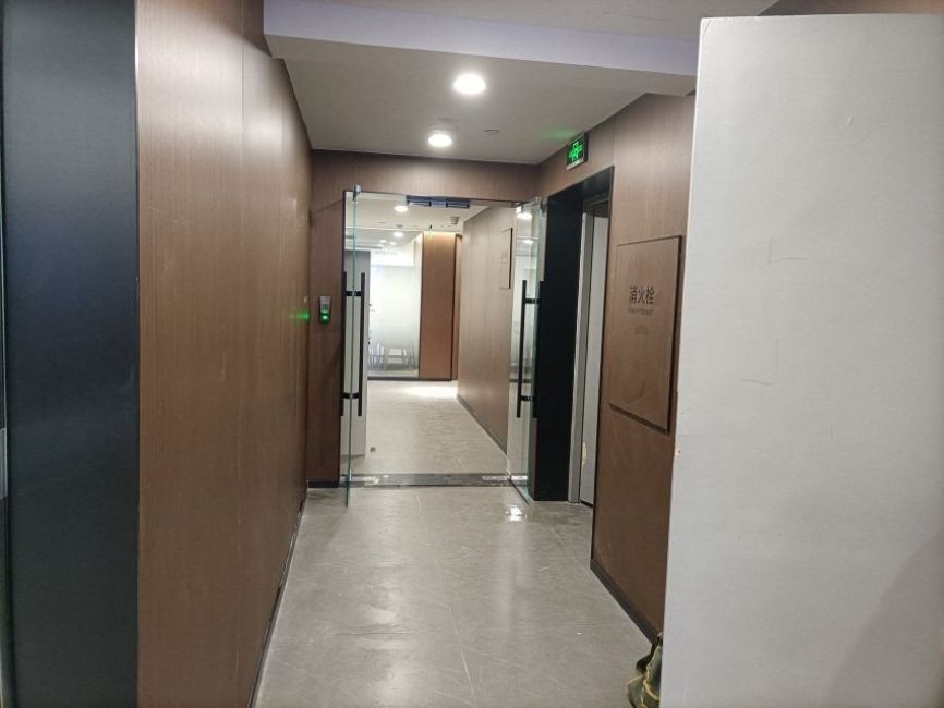 285现代办公空间装修效果图,贝壳萃峰国际办公室装修装修案例效果图-美广网(图4) 285现代办公空间装修效果图,贝壳萃峰国际办公室装修装修案例效果图-美广网(图4)